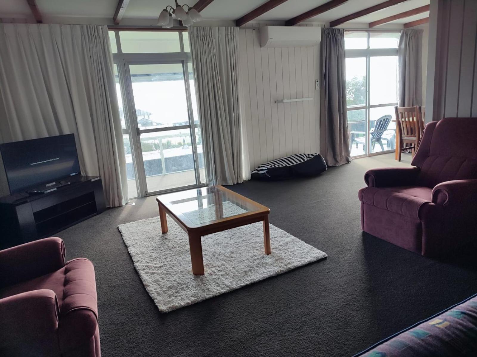 Home With Sea Views New Plymouth Exterior photo